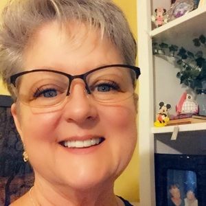 Meet your Posher, Kay